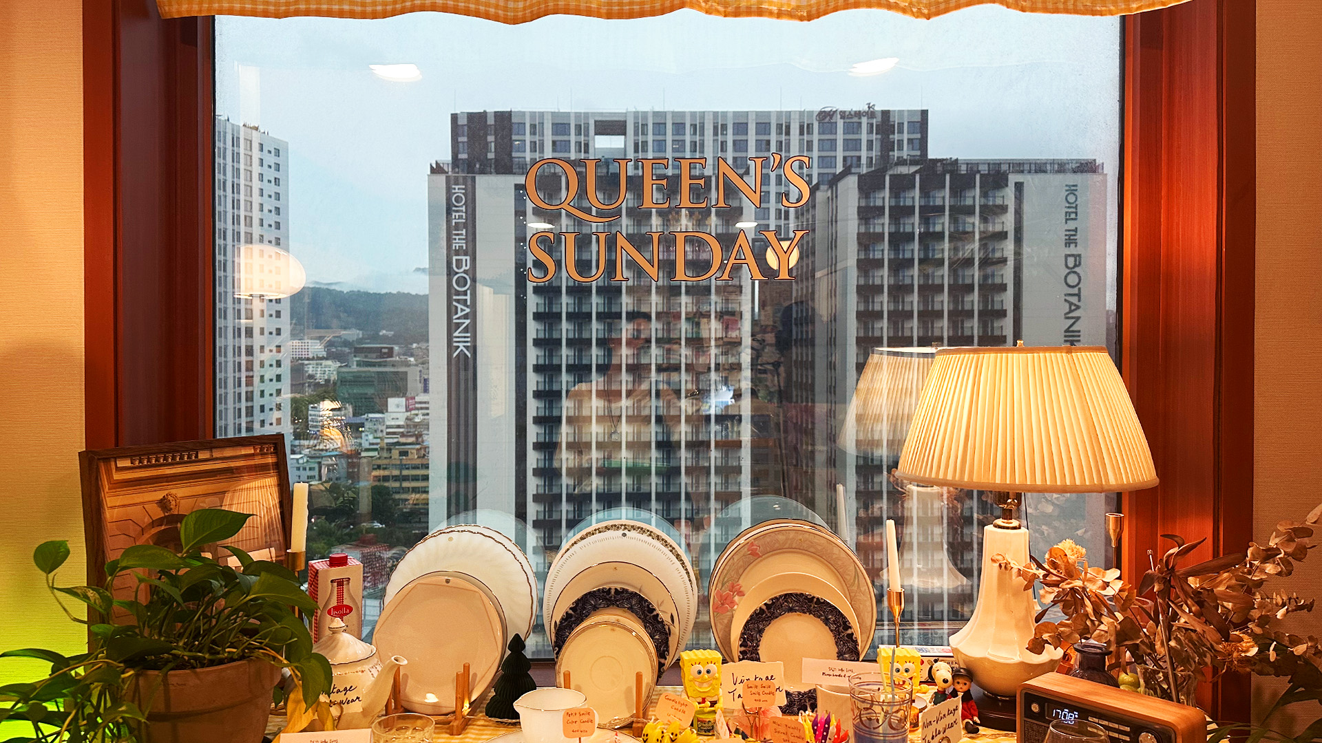 Queen’s Sunday | A Hidden European-Style Gift Shop in Euljiro 3-ga in Seoul, Curated by Collector Lily & Illustrator Salut Danny