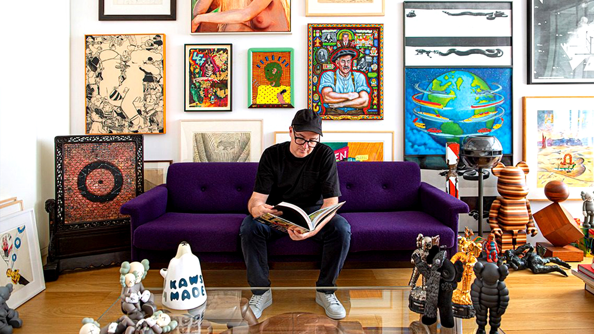 KAWS | The Artist Beloved for Art Toys and Eye-Catching Collaborations That Captivate the Public
